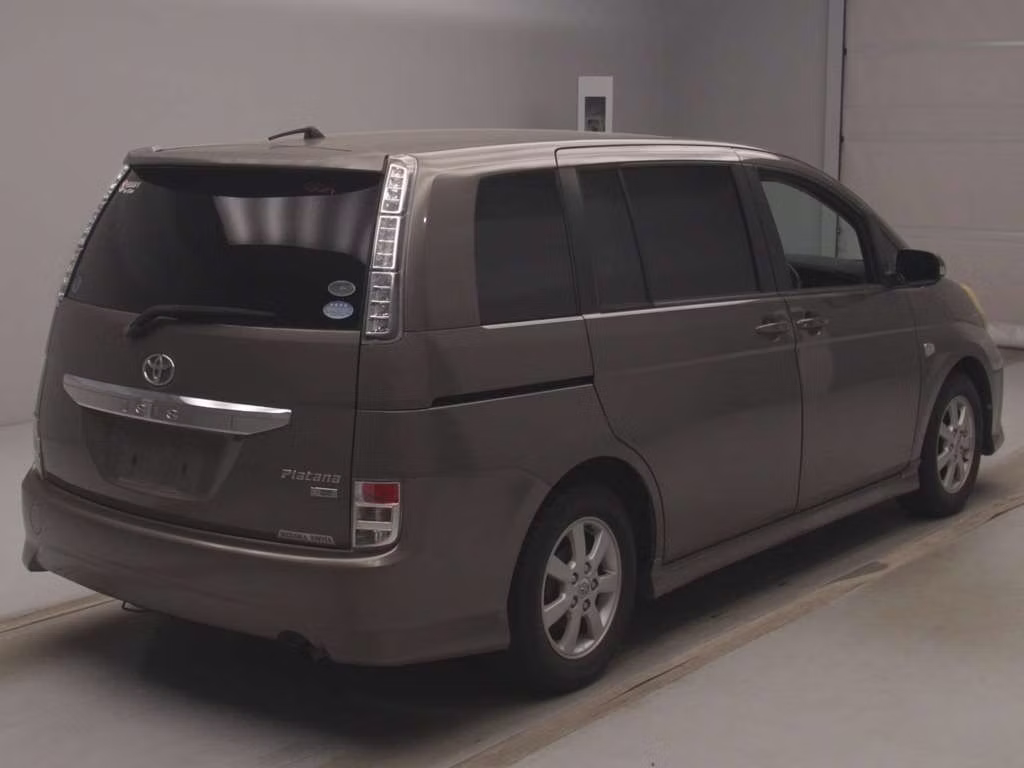 TOYOTA ISIS