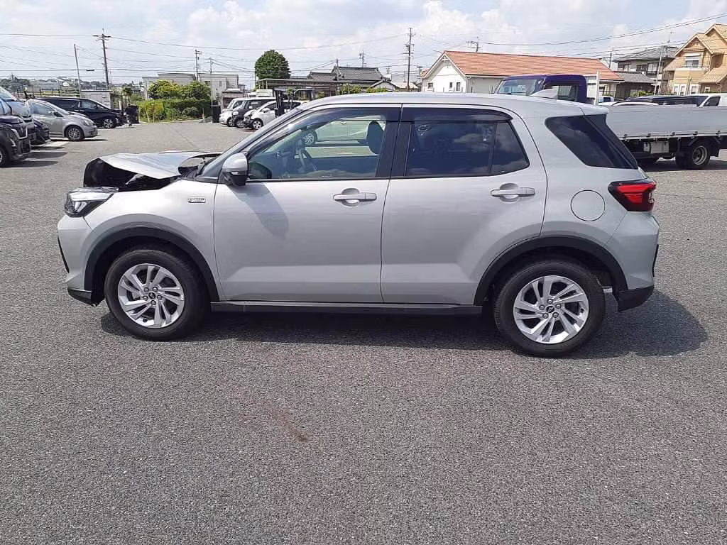 DAIHATSU ROCKY