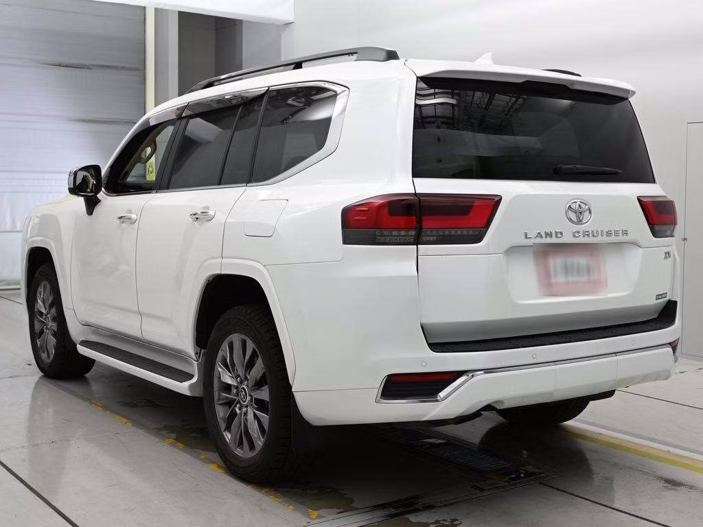 TOYOTA LAND CRUISER