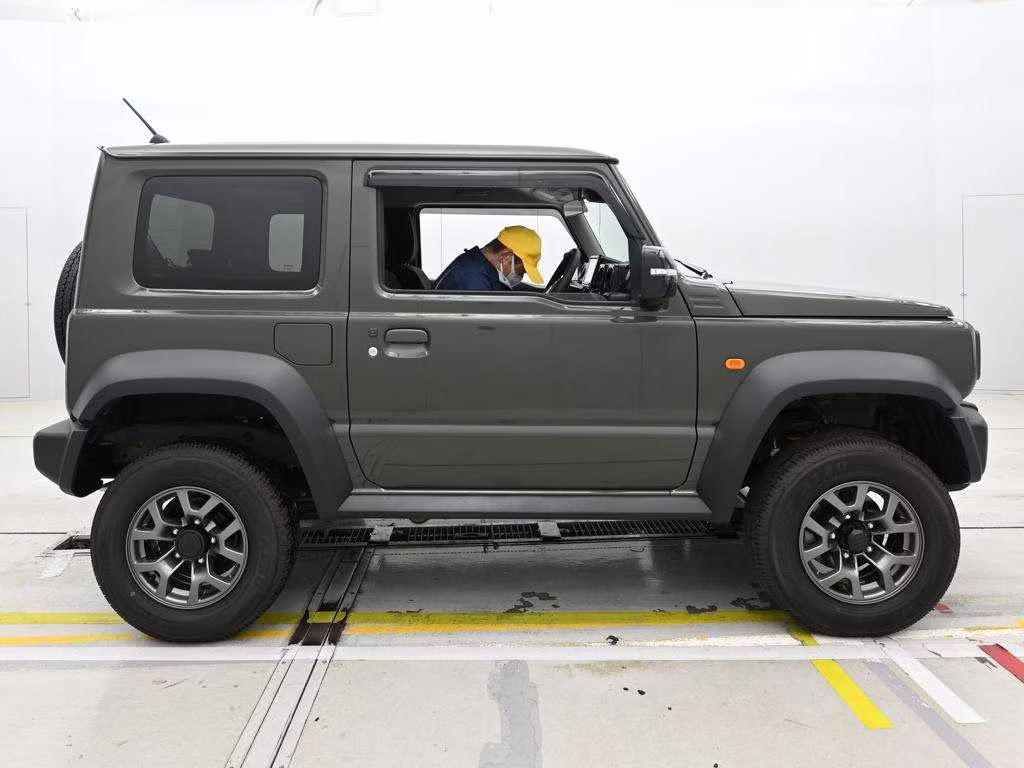 SUZUKI JIMNY SIERRA