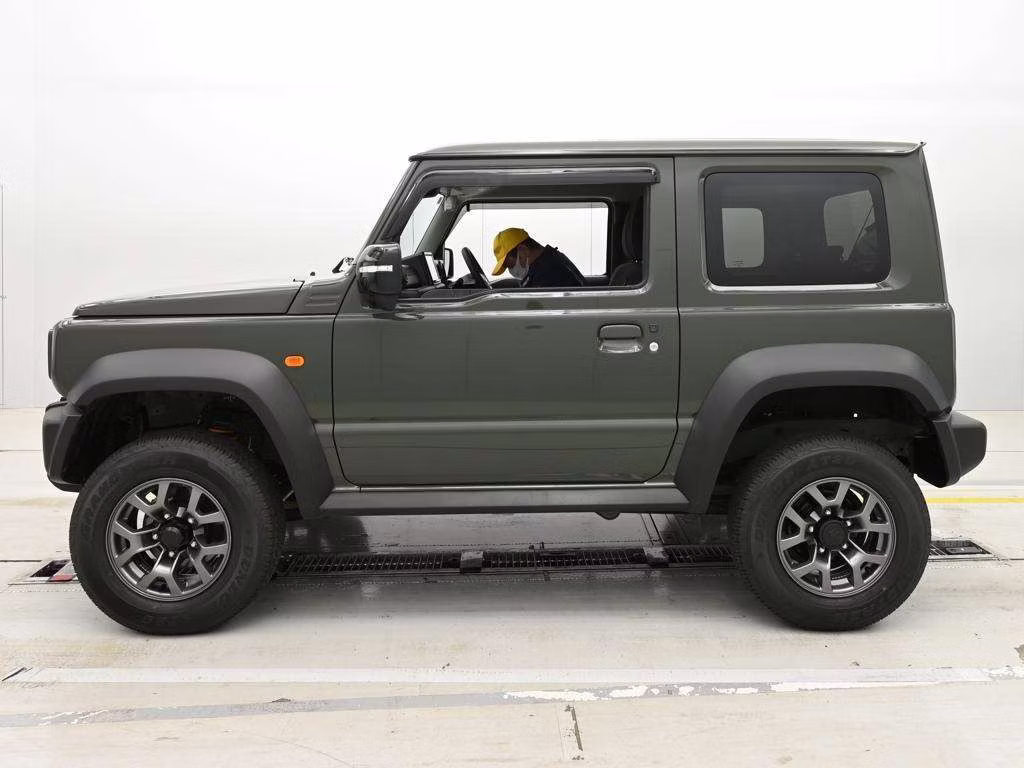 SUZUKI JIMNY SIERRA