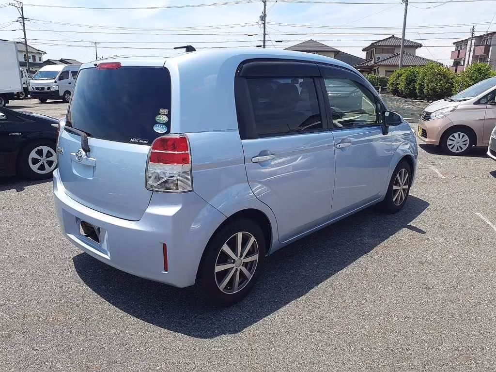 TOYOTA SPADE