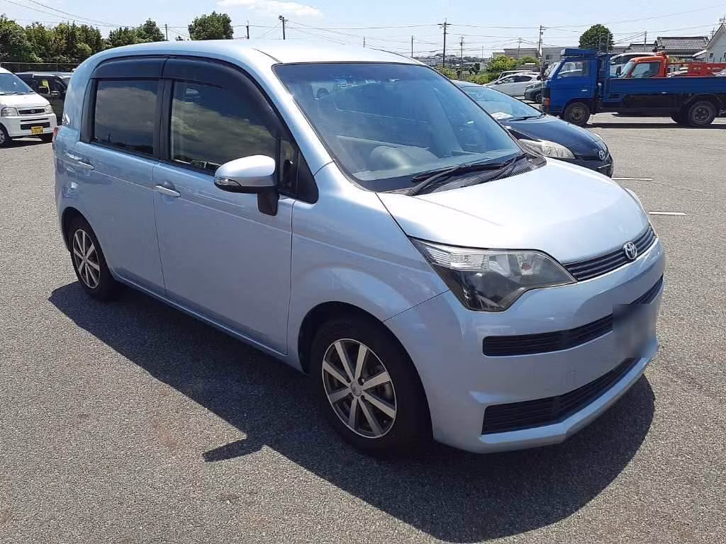 TOYOTA SPADE