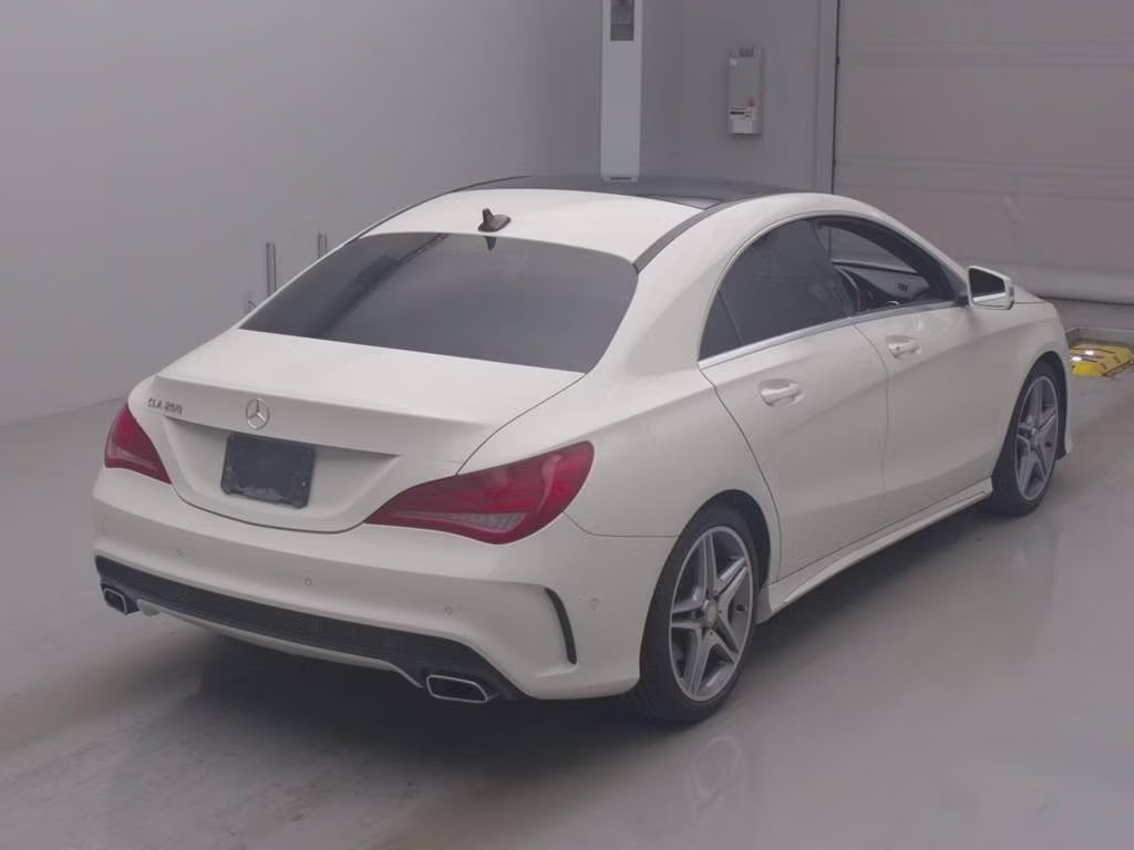 MERCEDES-BENZ CLA-CLASS