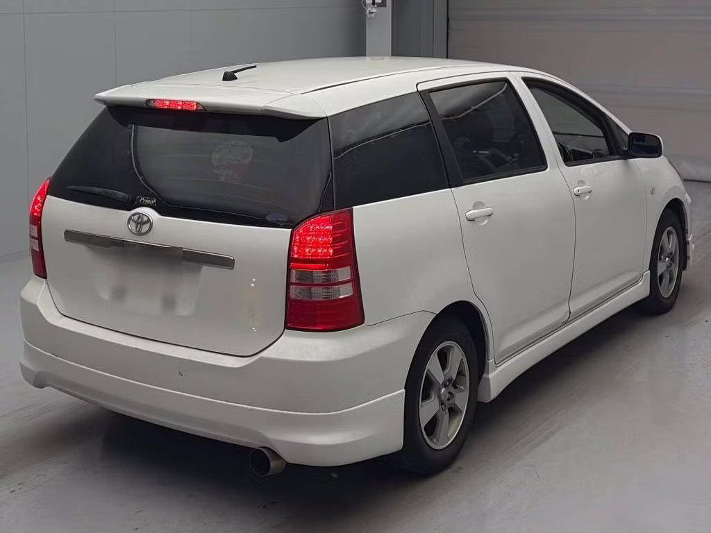TOYOTA WISH