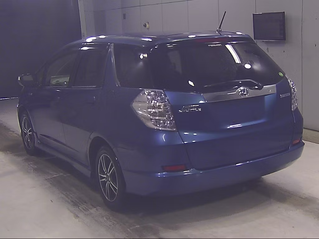 HONDA FIT SHUTTLE