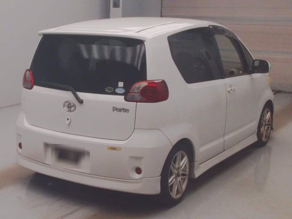 TOYOTA PORTE