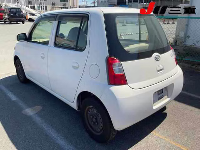 DAIHATSU ESSE