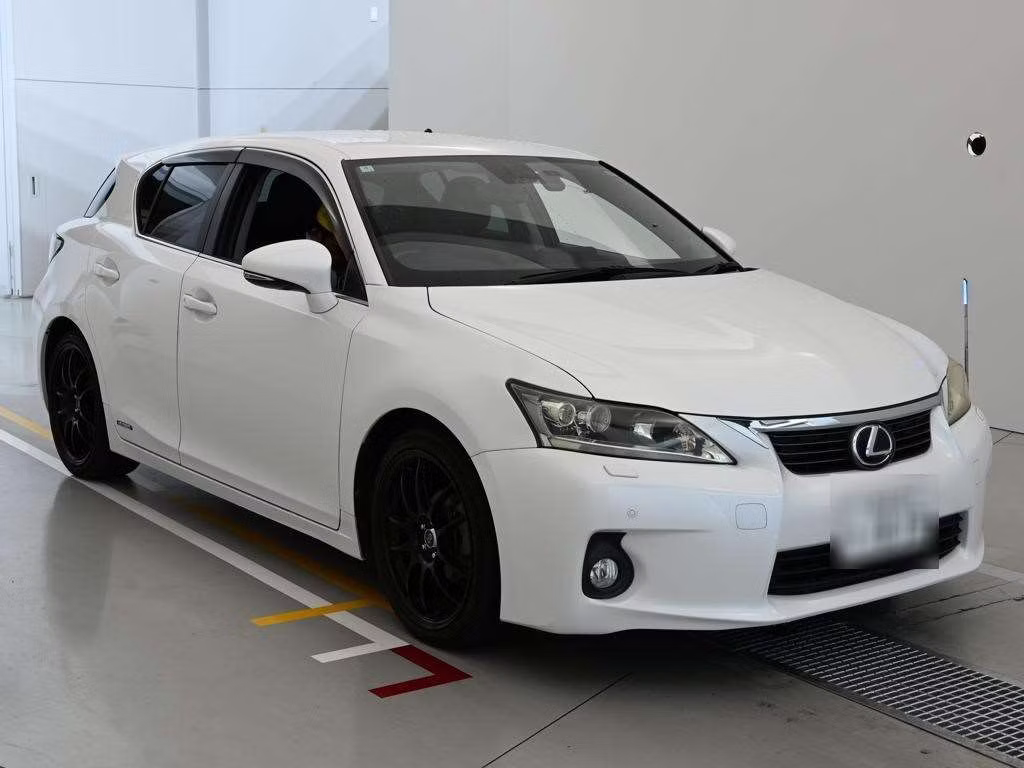 LEXUS CT200H