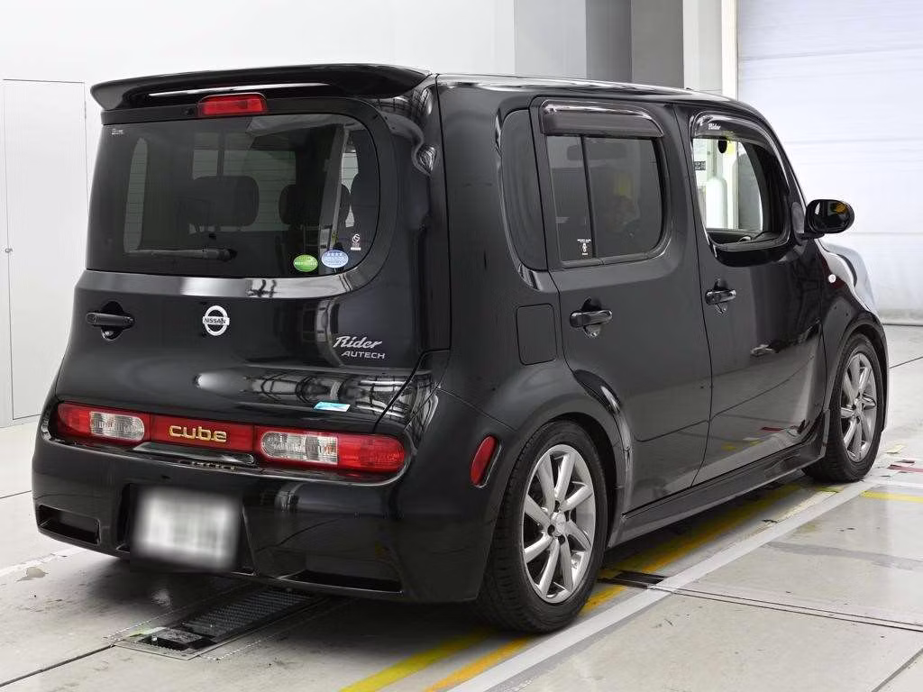 NISSAN CUBE