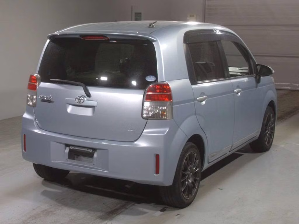 TOYOTA SPADE