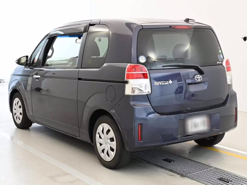 TOYOTA SPADE