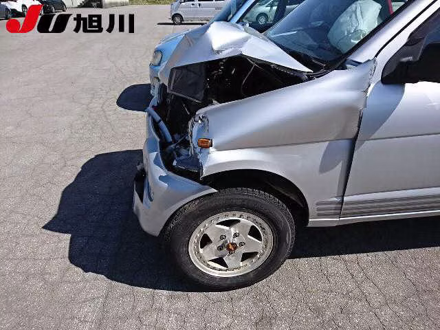 DAIHATSU TERIOS KID