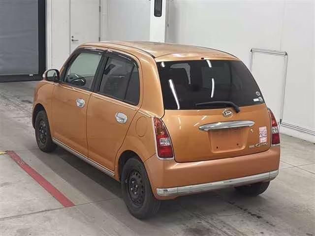DAIHATSU MIRA GINO