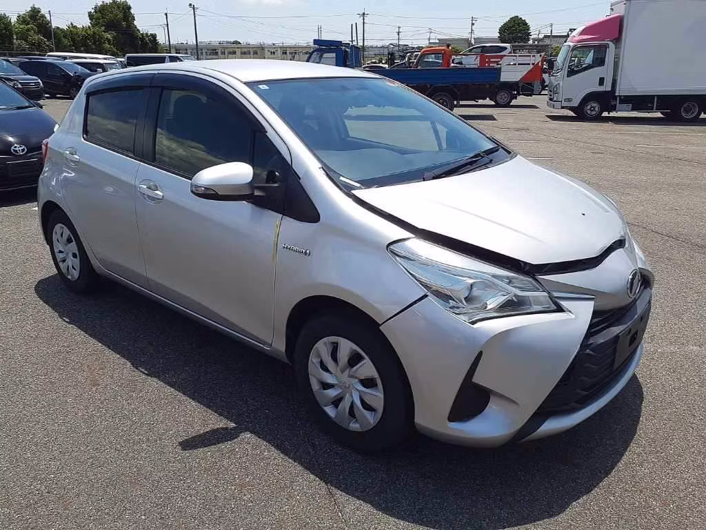 TOYOTA VITZ