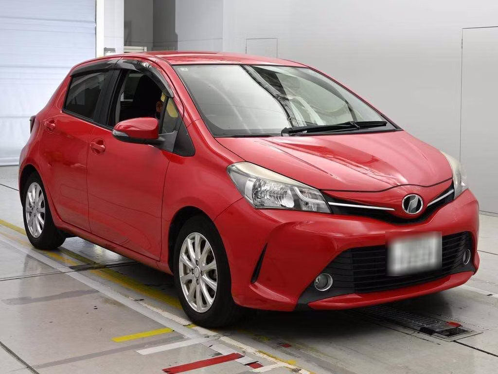 TOYOTA VITZ