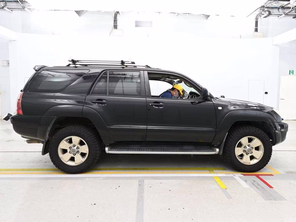 TOYOTA HILUX SURF