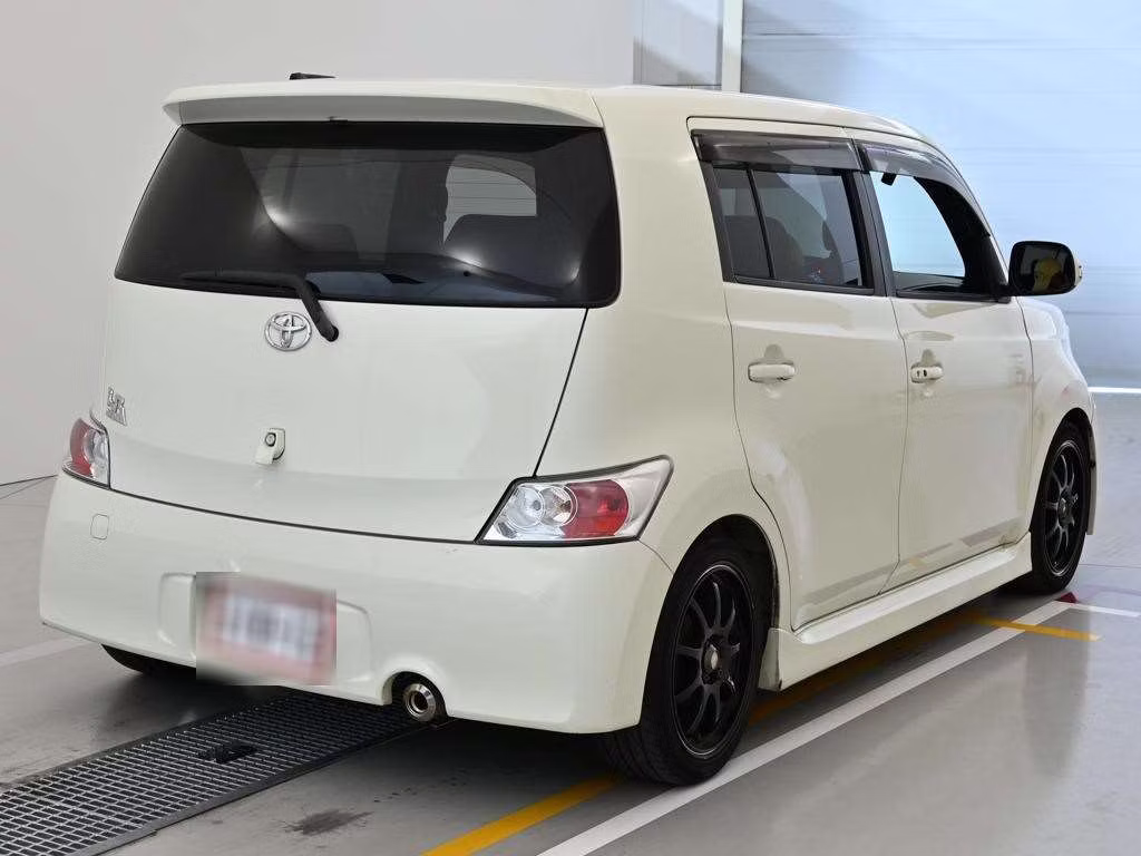 TOYOTA BB