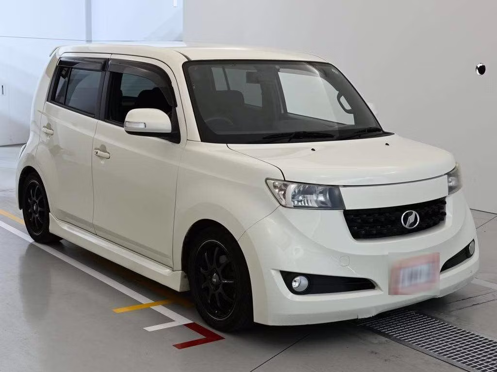 TOYOTA BB