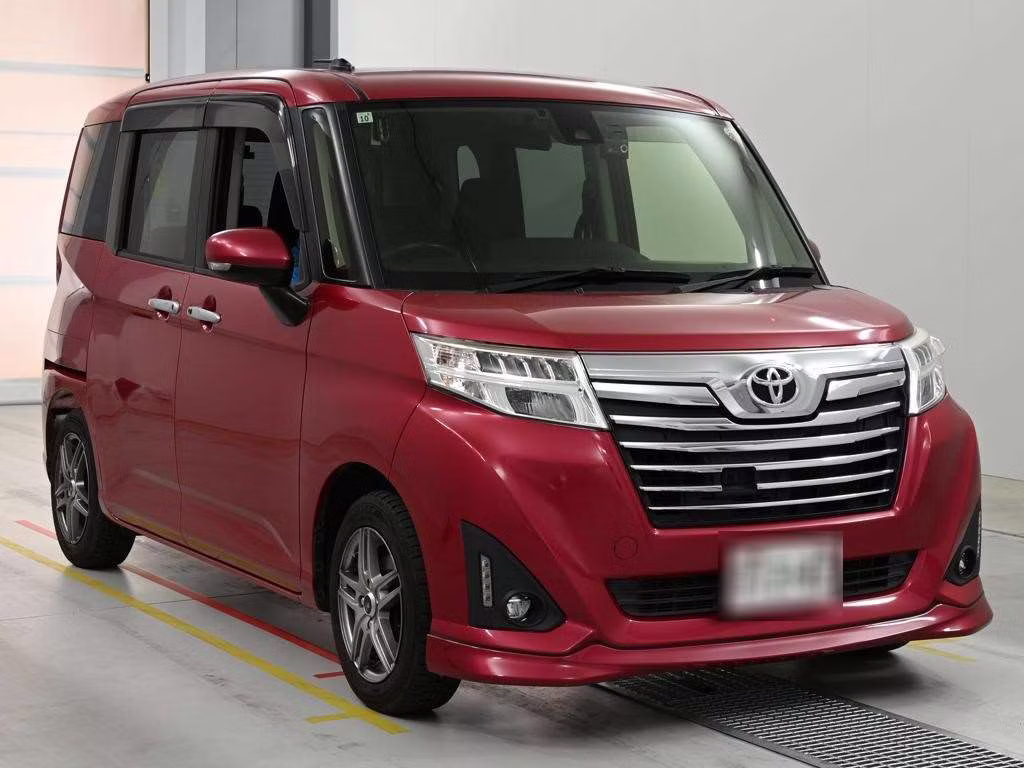 TOYOTA ROOMY