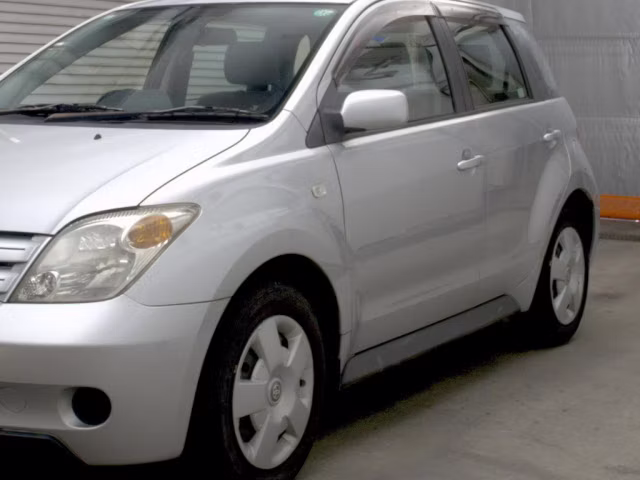 TOYOTA IST