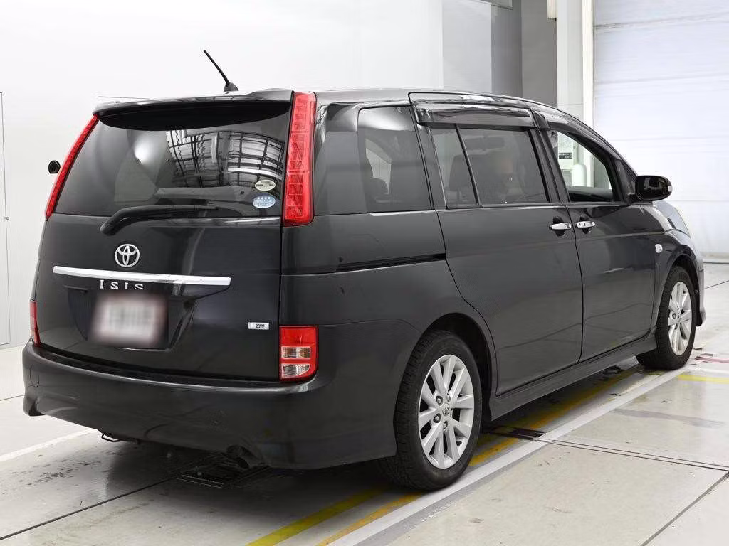 TOYOTA ISIS