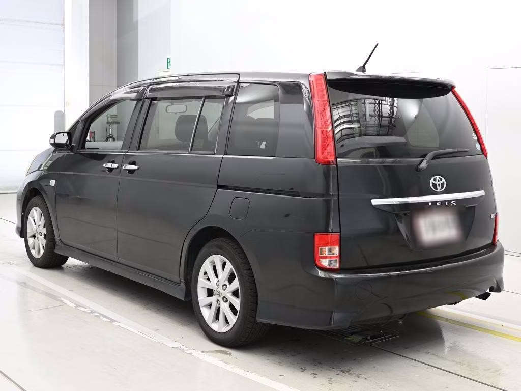 TOYOTA ISIS