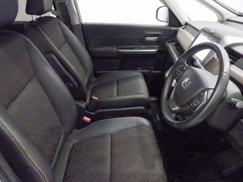 HONDA FREED+