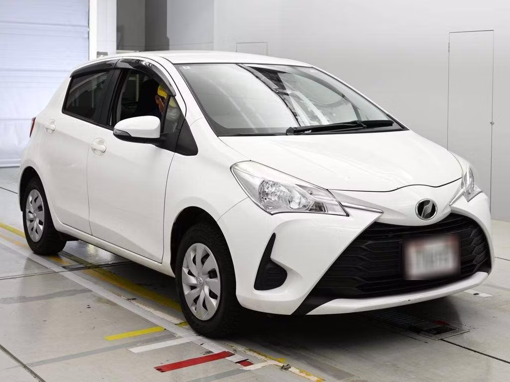 TOYOTA VITZ
