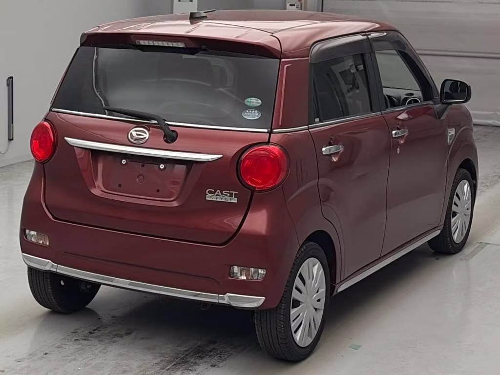 DAIHATSU CAST