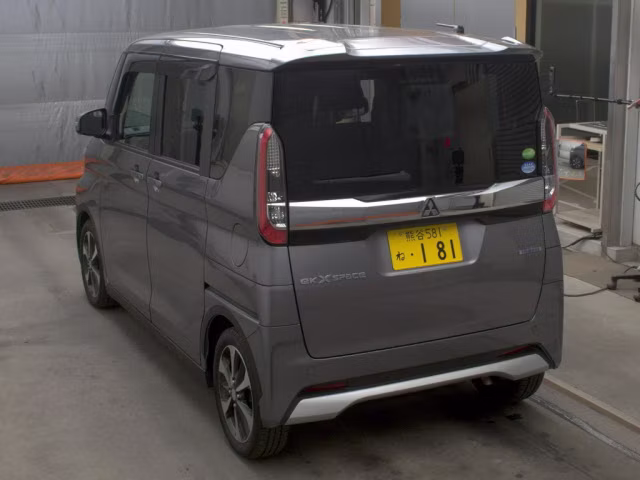 MITSUBISHI EK SPACE