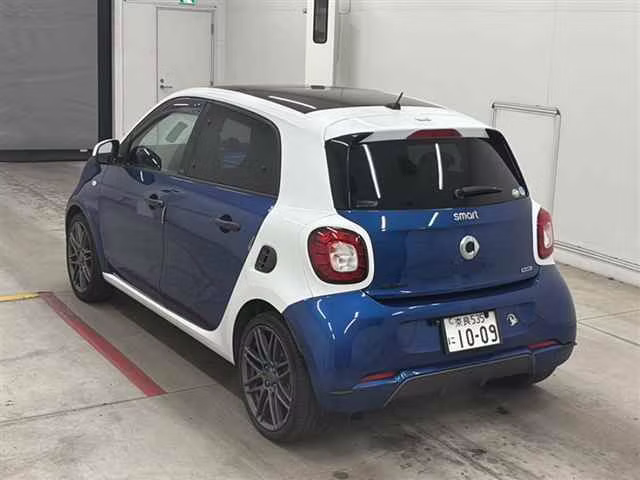SMART FORFOUR