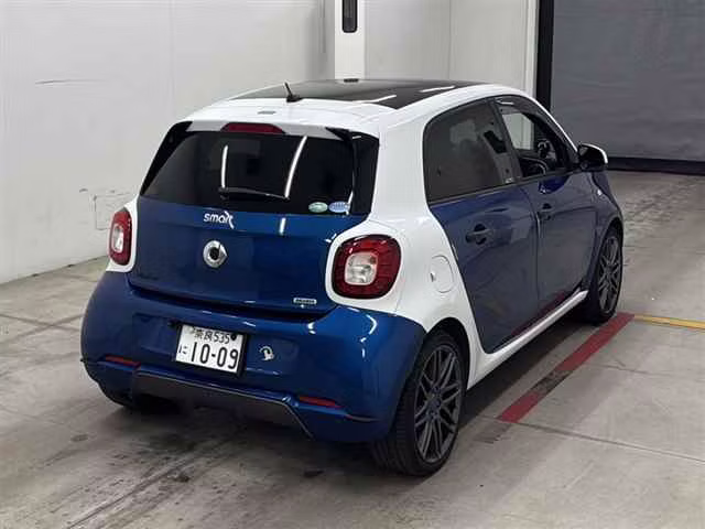 SMART FORFOUR