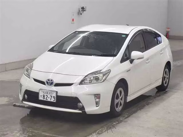 TOYOTA PRIUS