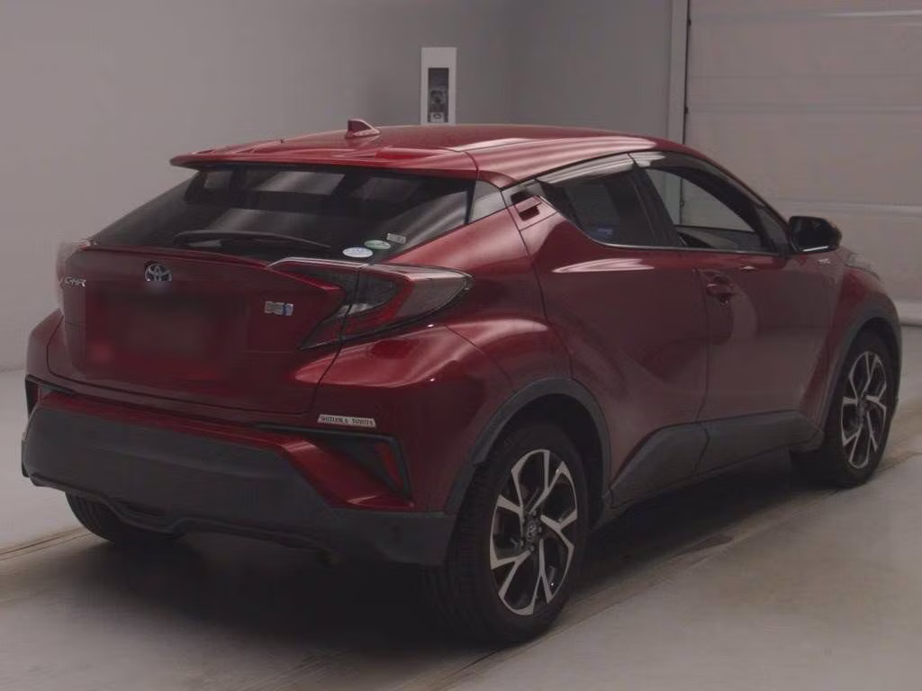 TOYOTA C-HR