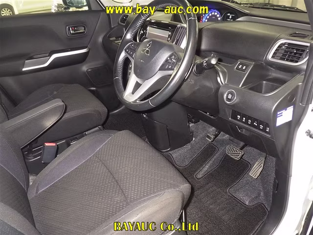 MITSUBISHI DELICA D:2