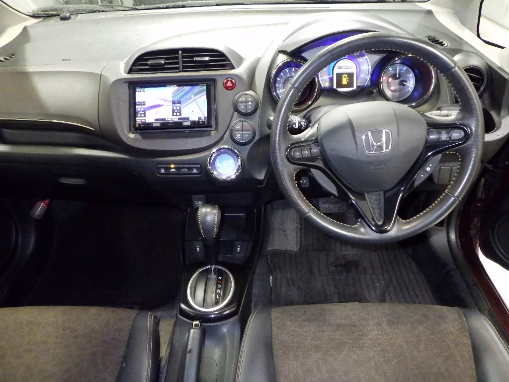 HONDA FIT SHUTTLE