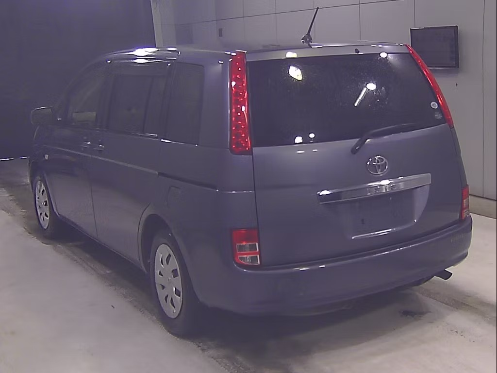 TOYOTA ISIS