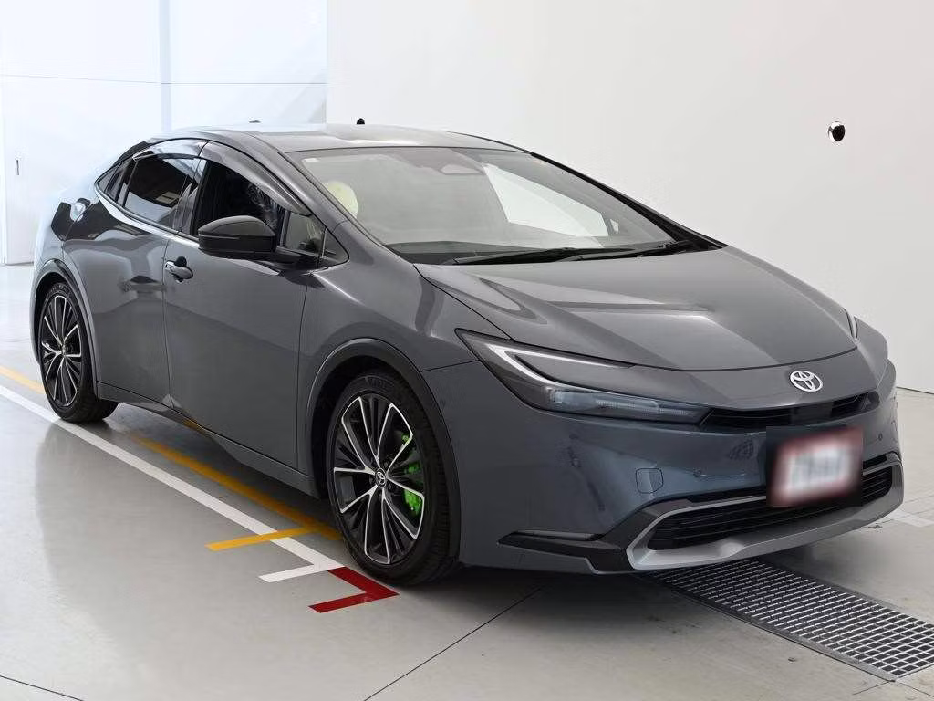 TOYOTA PRIUS
