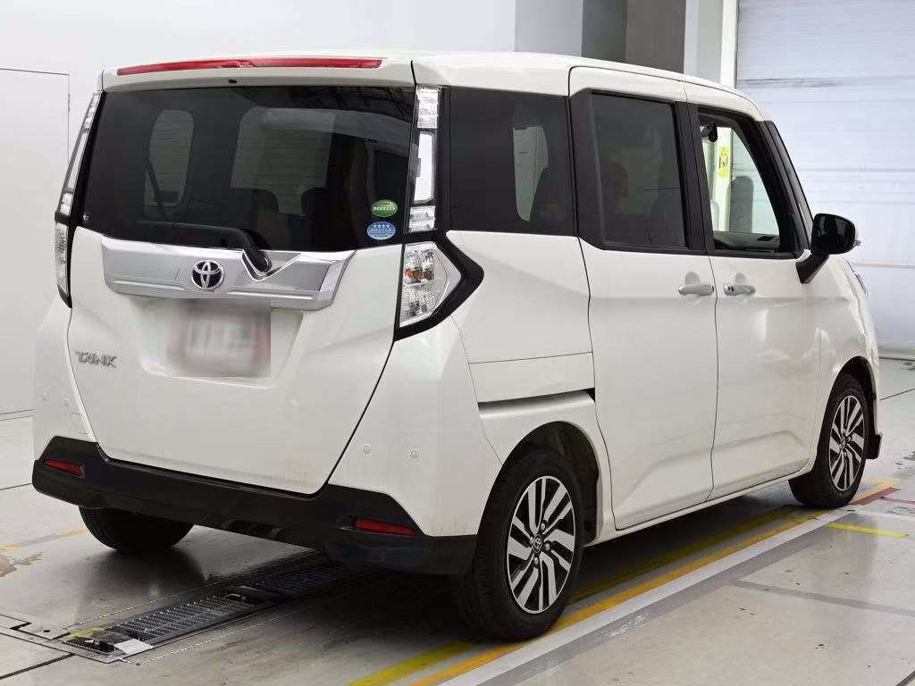 TOYOTA TANK