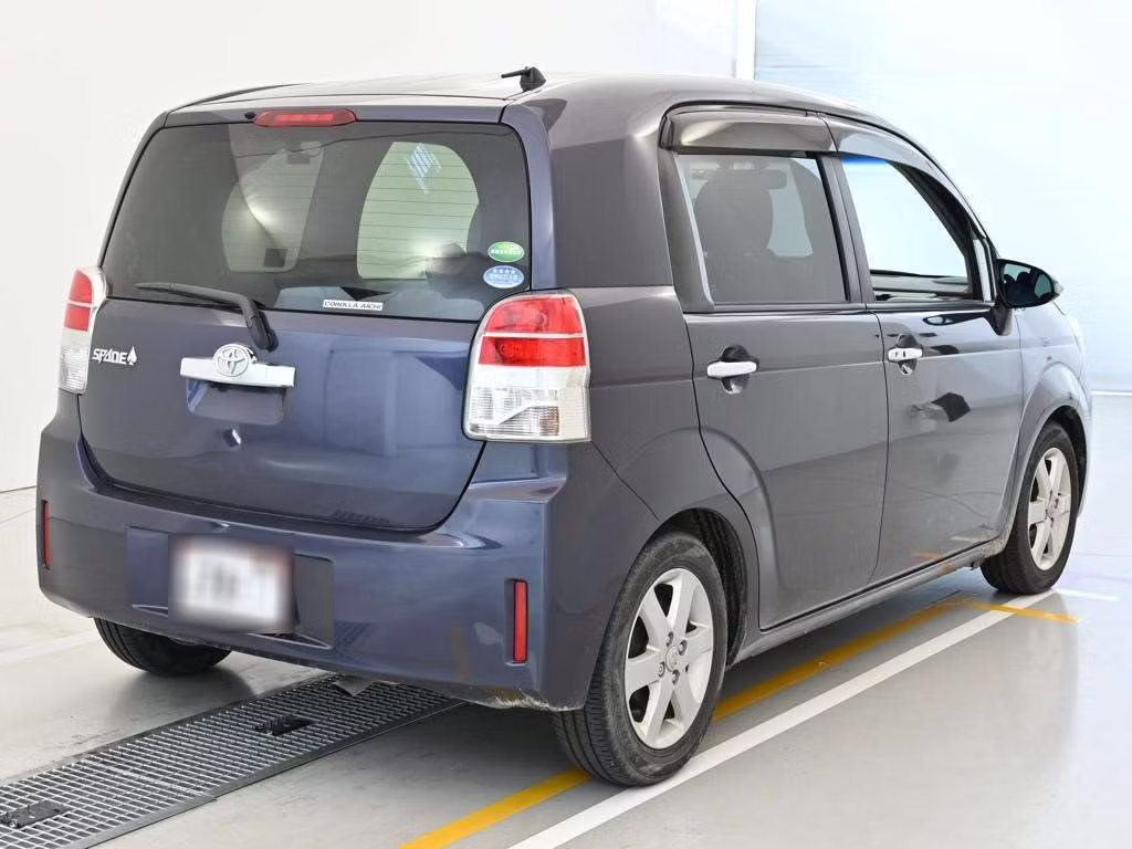 TOYOTA SPADE