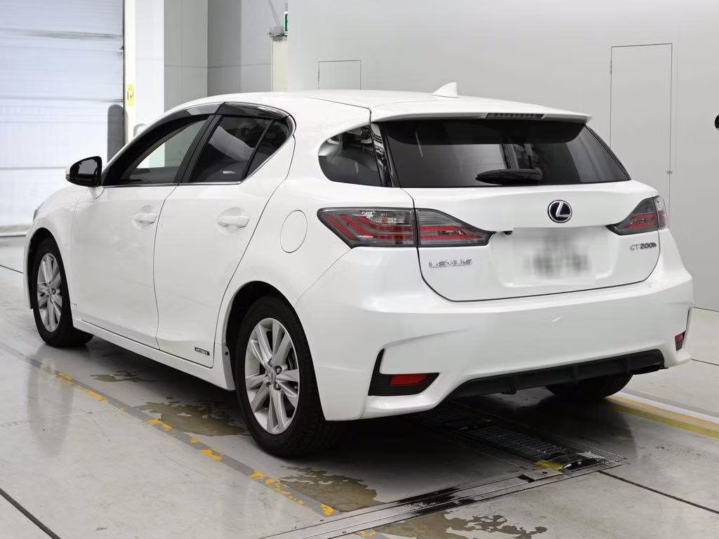 LEXUS CT200H