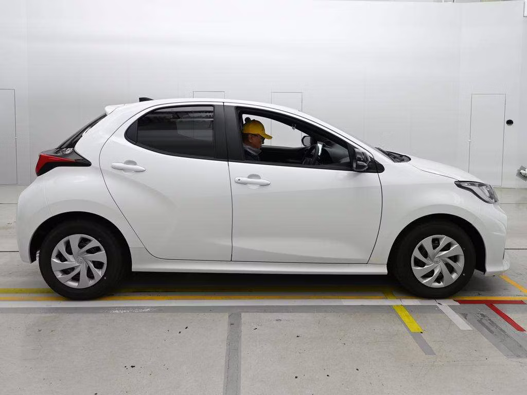 TOYOTA YARIS