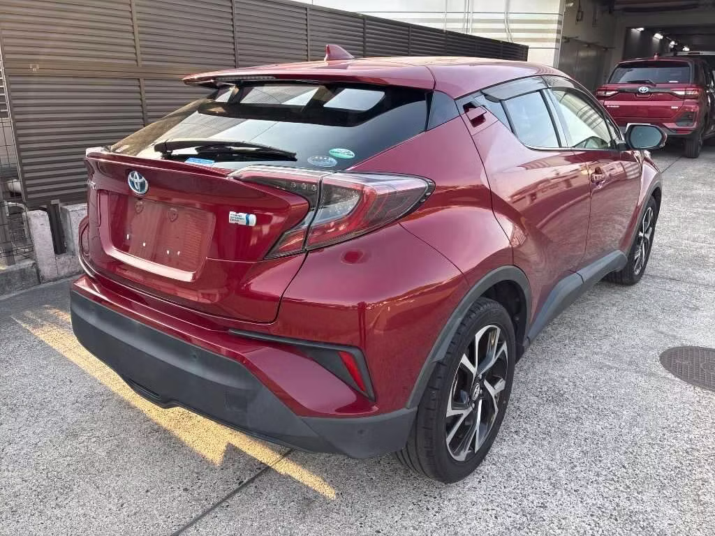 TOYOTA C-HR