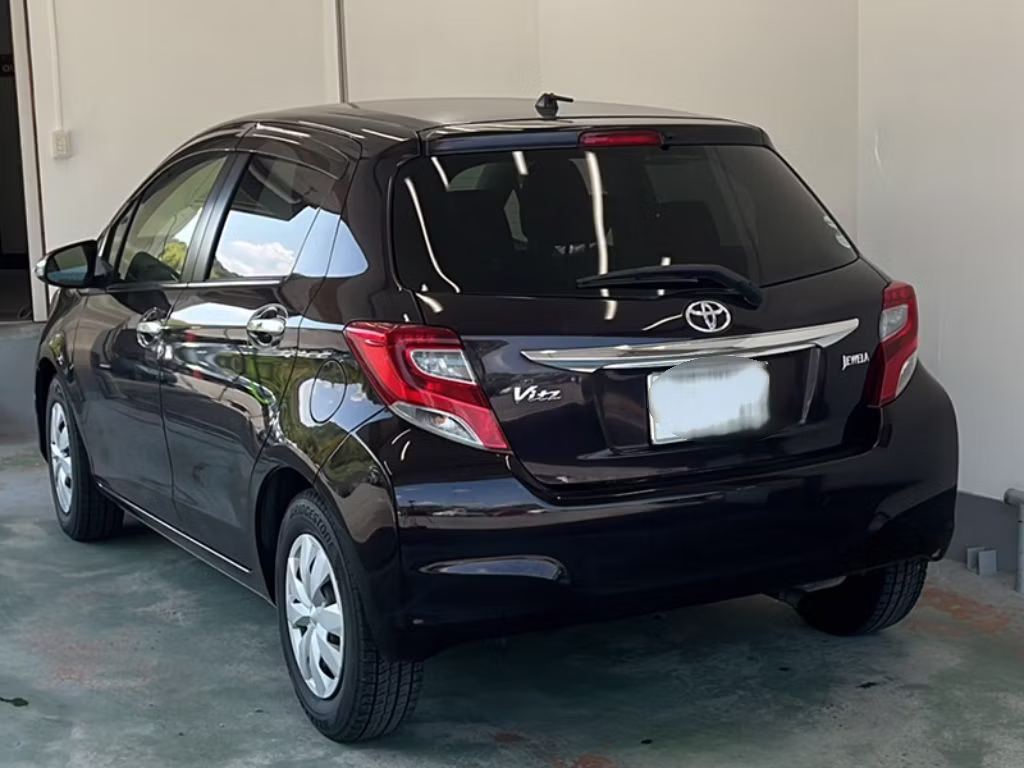 TOYOTA VITZ
