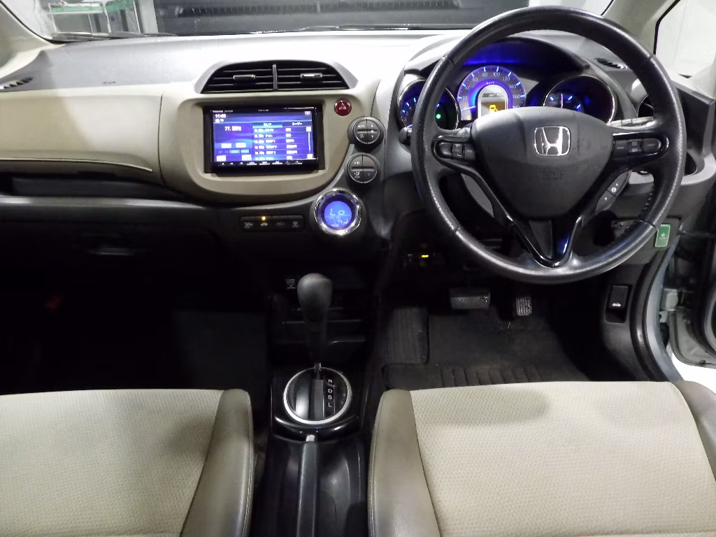 HONDA FIT SHUTTLE