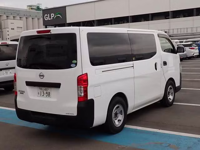 NISSAN NV350 CARAVAN