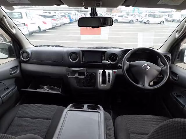 NISSAN NV350 CARAVAN