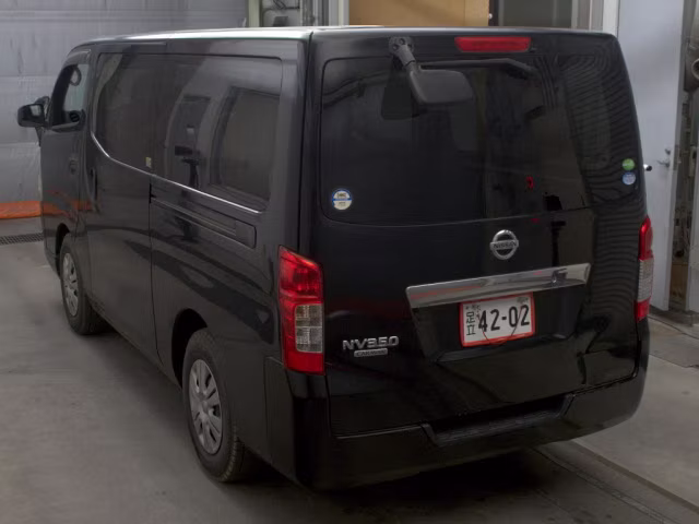 NISSAN NV350 CARAVAN