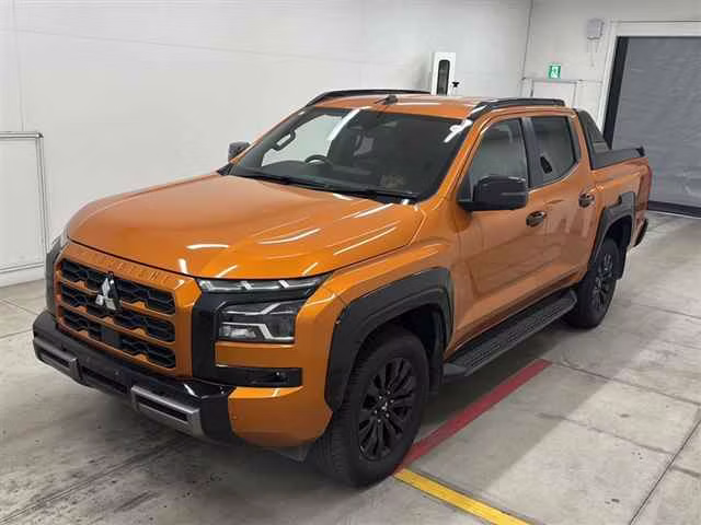 MITSUBISHI TRITON